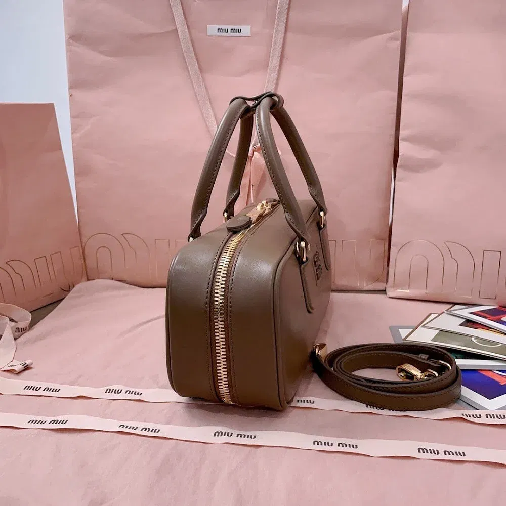 Luxury Bags Miun Miun Luxury Bag --122306 — image 2