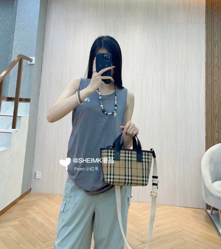 Luxury Bags - High-Quality Designer Products for You - AFFORDABLE LUXURY BAGS - 17242 — image 2