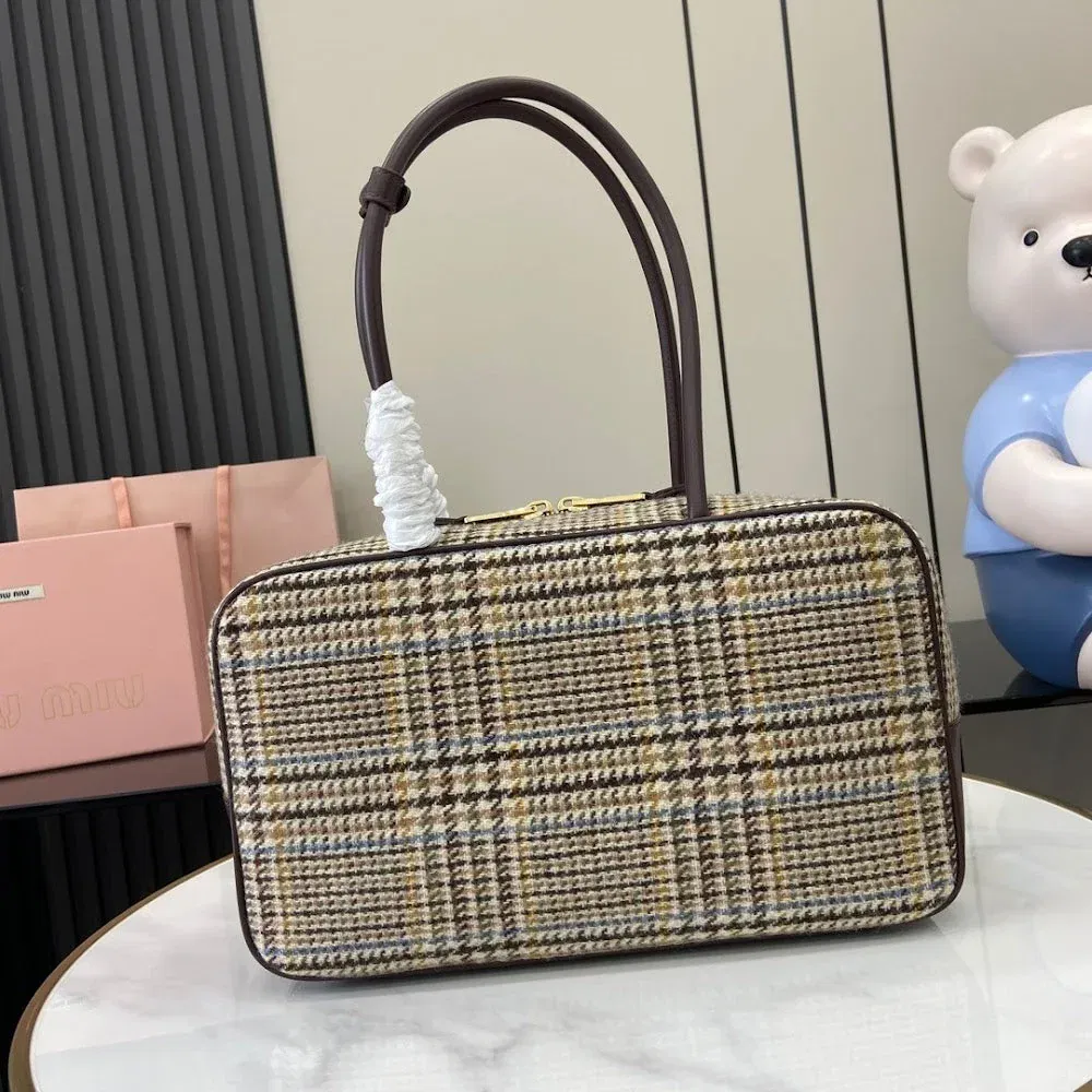 Luxury Bags Miun Miun Luxury Bag --122213 — image 4