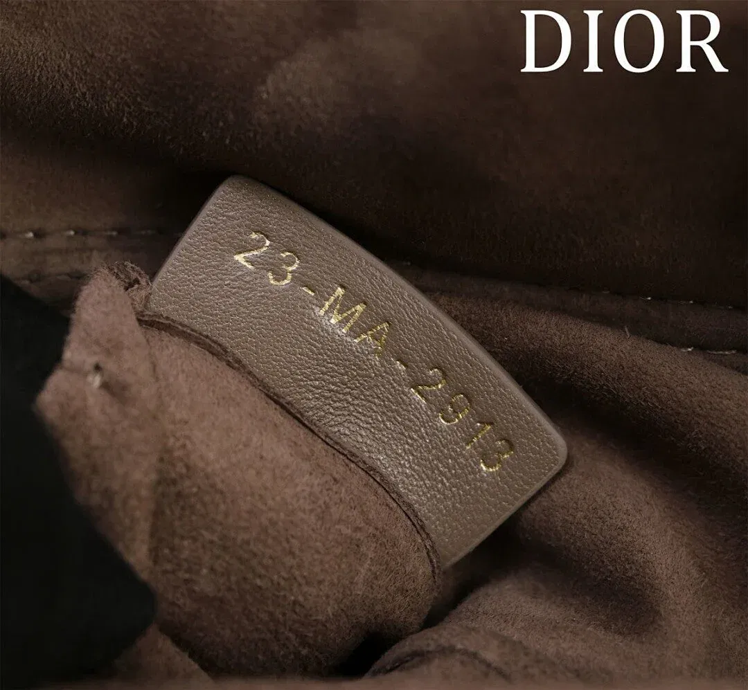 Luxury Bags - DESIGNER BAGS FOR WOMEN - AFFORDABLE LUXURY BAGS - 19047