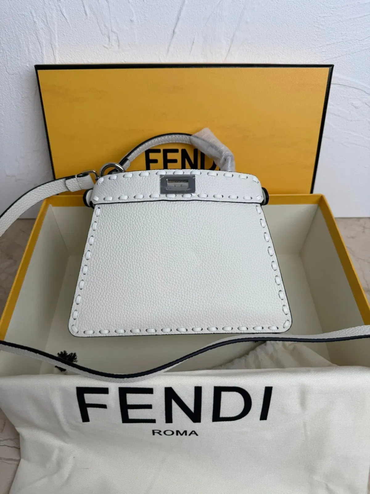 Luxury Bags Bags - DESIGNER BAGS FOR WOMEN - AFFORDABLE LUXURY BAGS - 19311