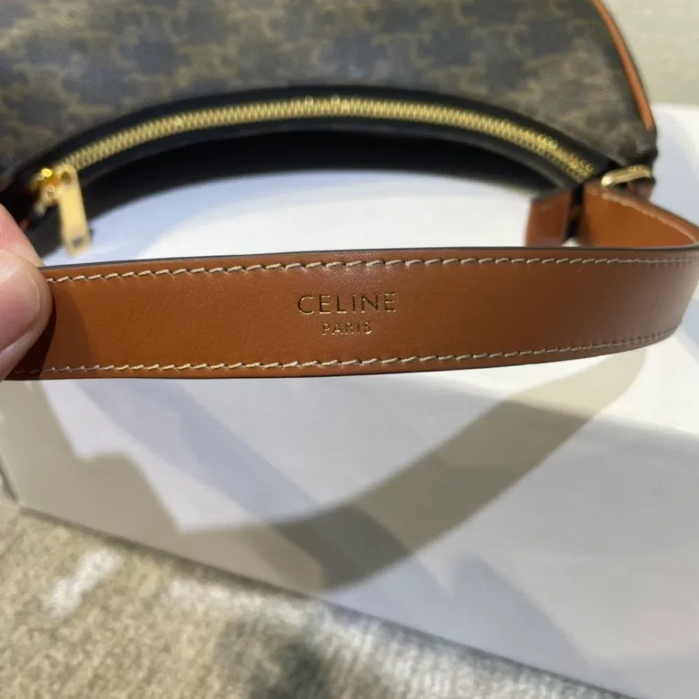 Luxury Bags Celine Luxury Bag --112198 — image 5
