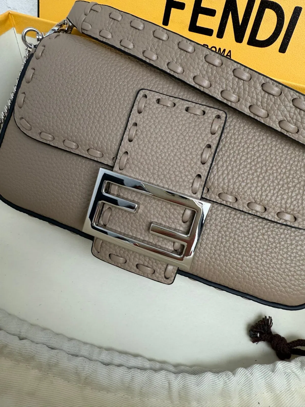 Luxury Bags - High-Quality Designer Products for You - AFFORDABLE LUXURY BAGS - 19106 — image 4