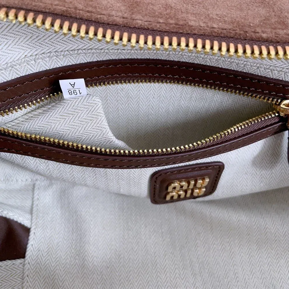 Luxury Bags Miun Miun Luxury Bag --122296 — image 9