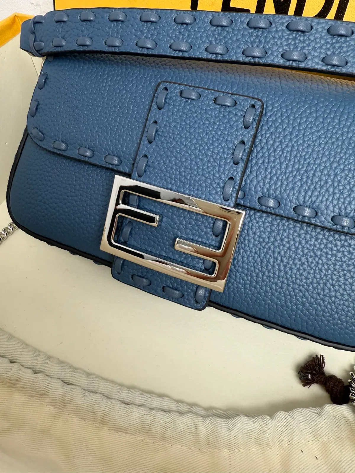 Luxury Bags - DESIGNER BAGS FOR WOMEN - AFFORDABLE LUXURY BAGS - 19111 — image 4