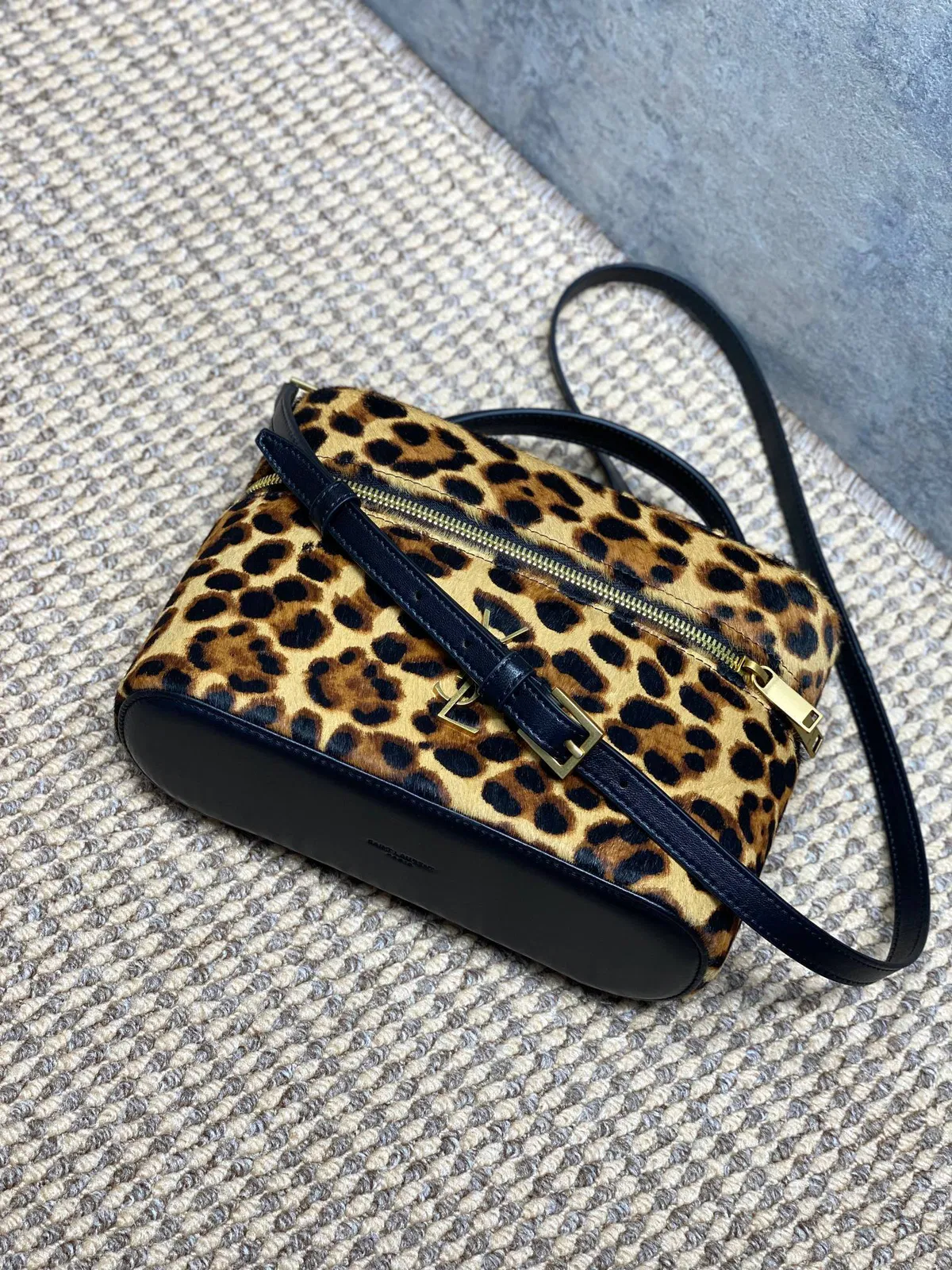 Luxury Bags - Premium Luxury Goods and Accessories - AFFORDABLE LUXURY BAGS - 15477 — image 5