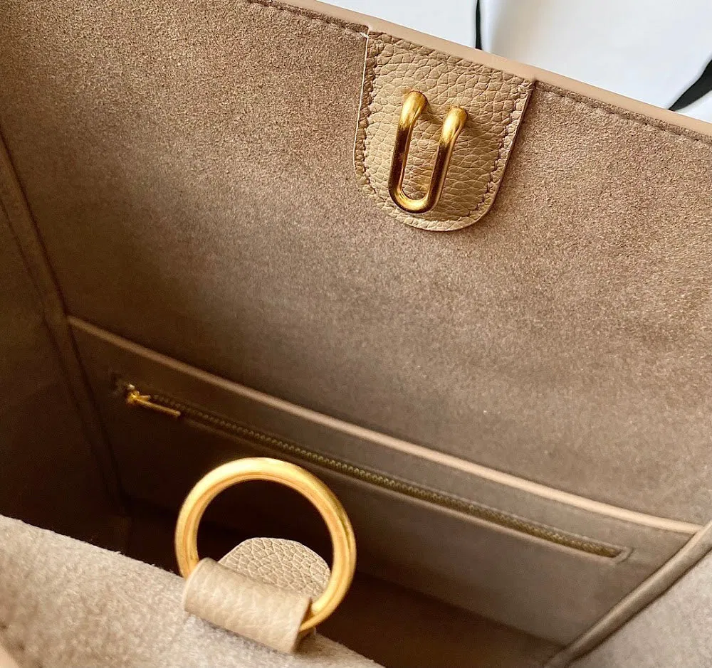 Luxury Bags Celine Luxury Bag --112092 — image 9