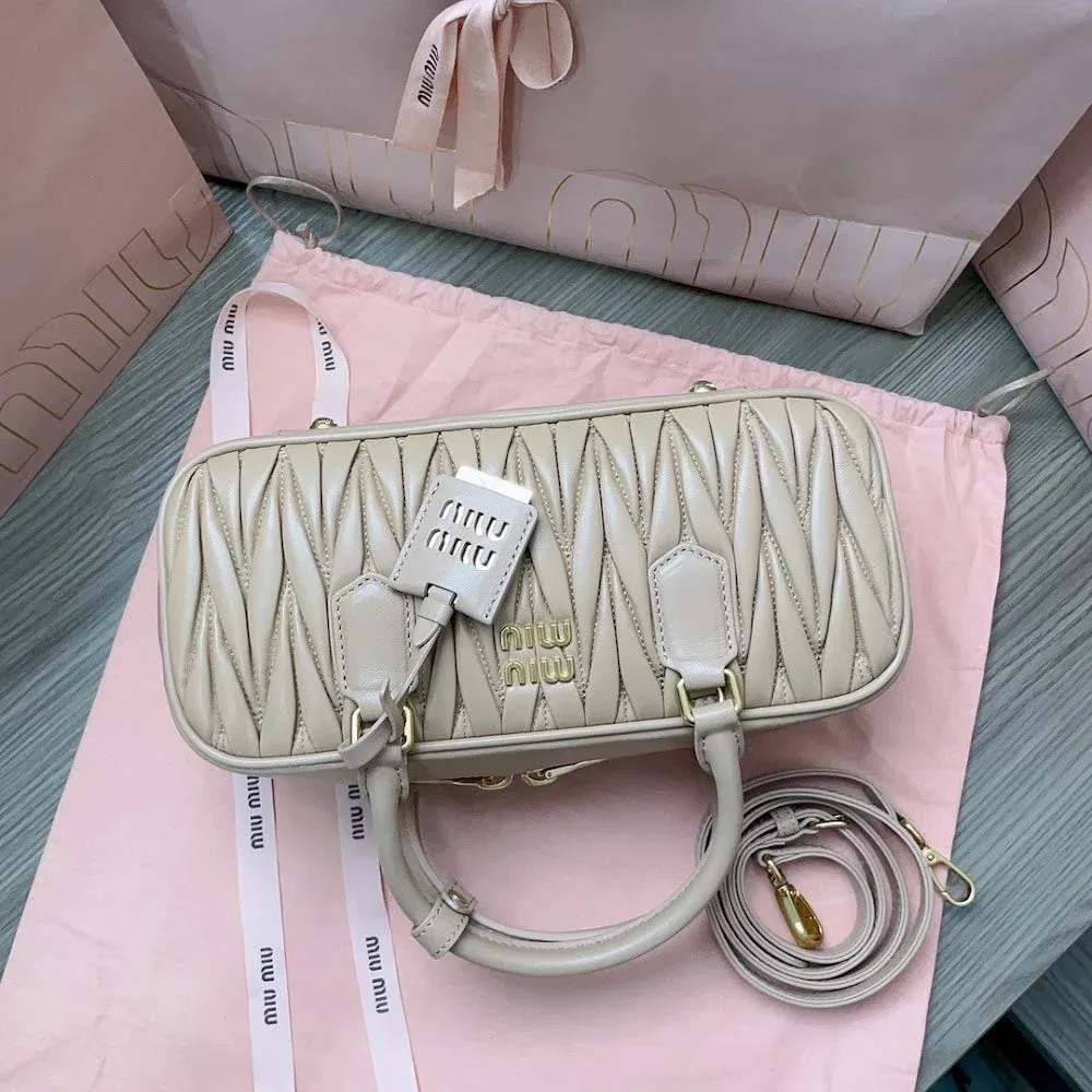 Luxury Bags Miun Miun Luxury Bag --122387 — image 9