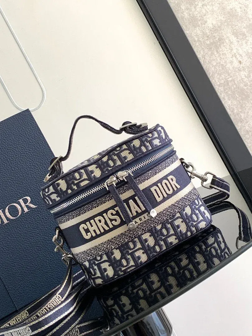 Luxury Bags - DESIGNER BAGS FOR WOMEN - AFFORDABLE LUXURY BAGS - 18887 — image 9