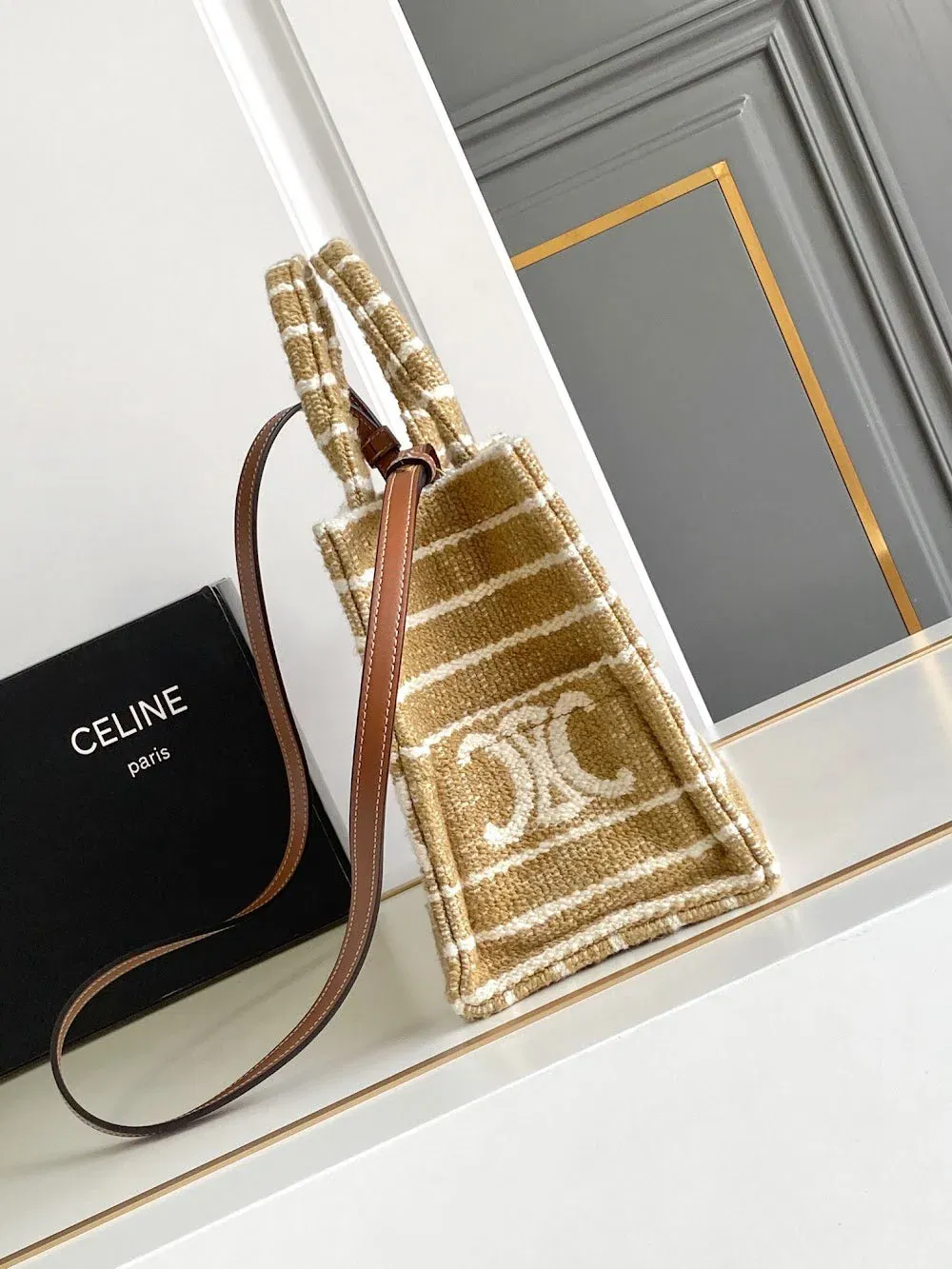 Luxury Bags Celine Luxury Bag --112128 — image 2