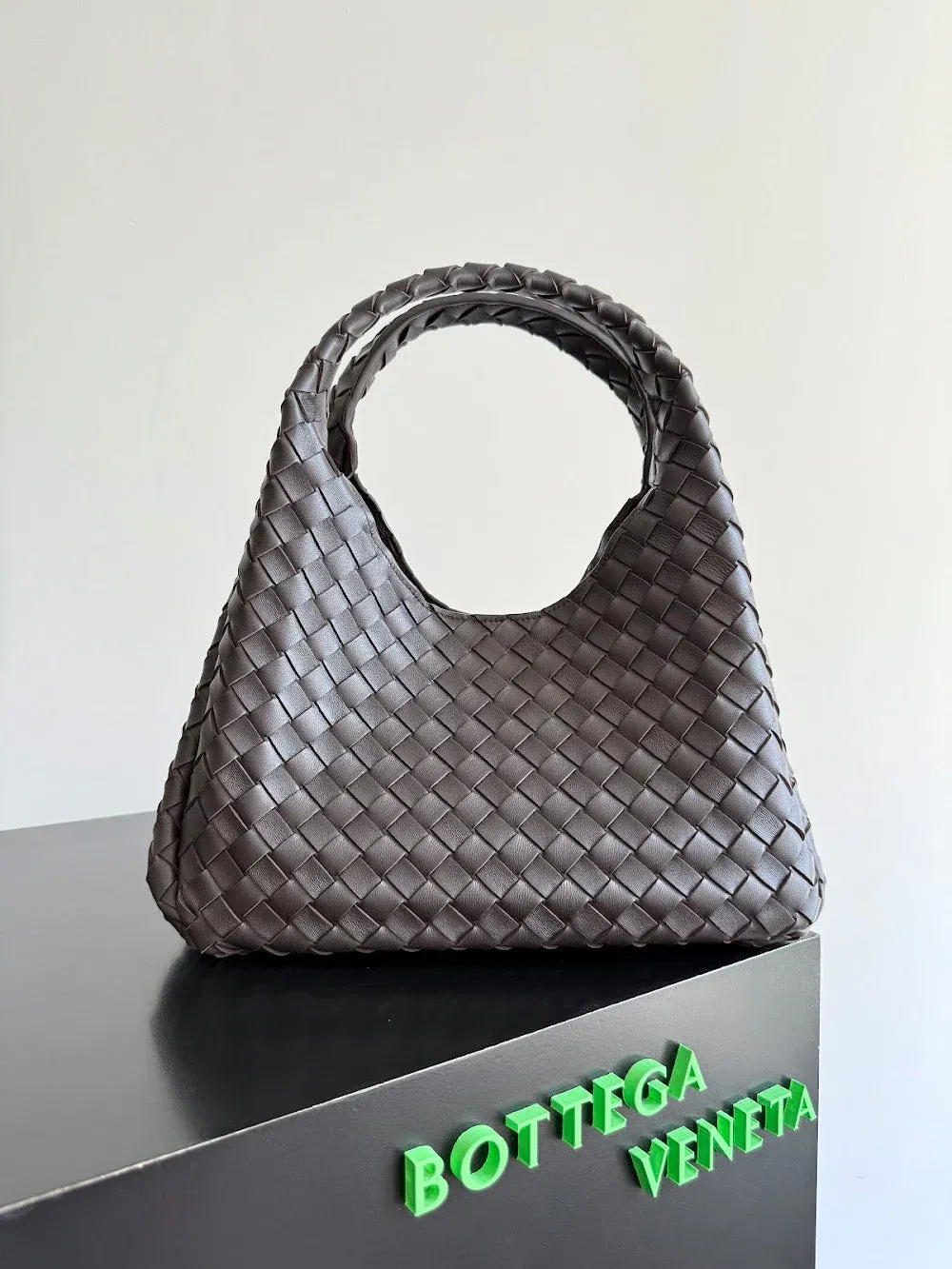 new-luxury-designer-bags-nm21090 — image 2