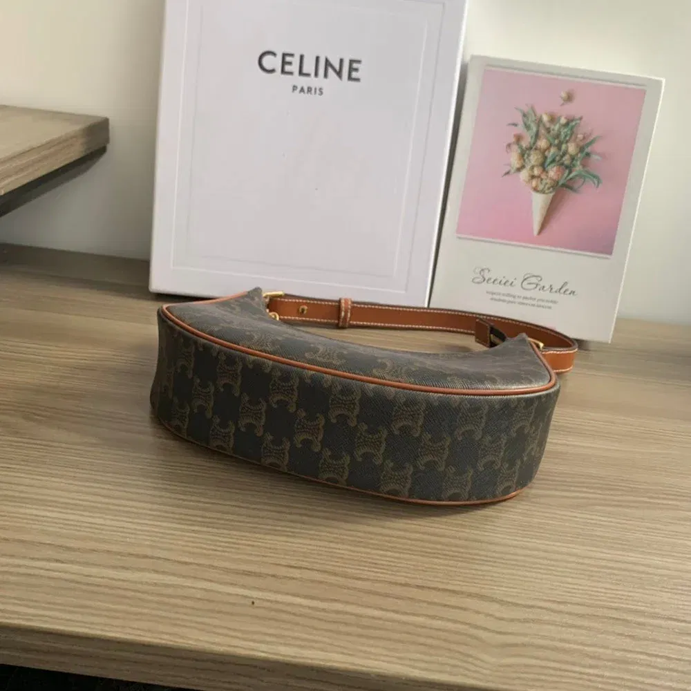 Luxury Bags Celine Luxury Bag --111966 — image 4