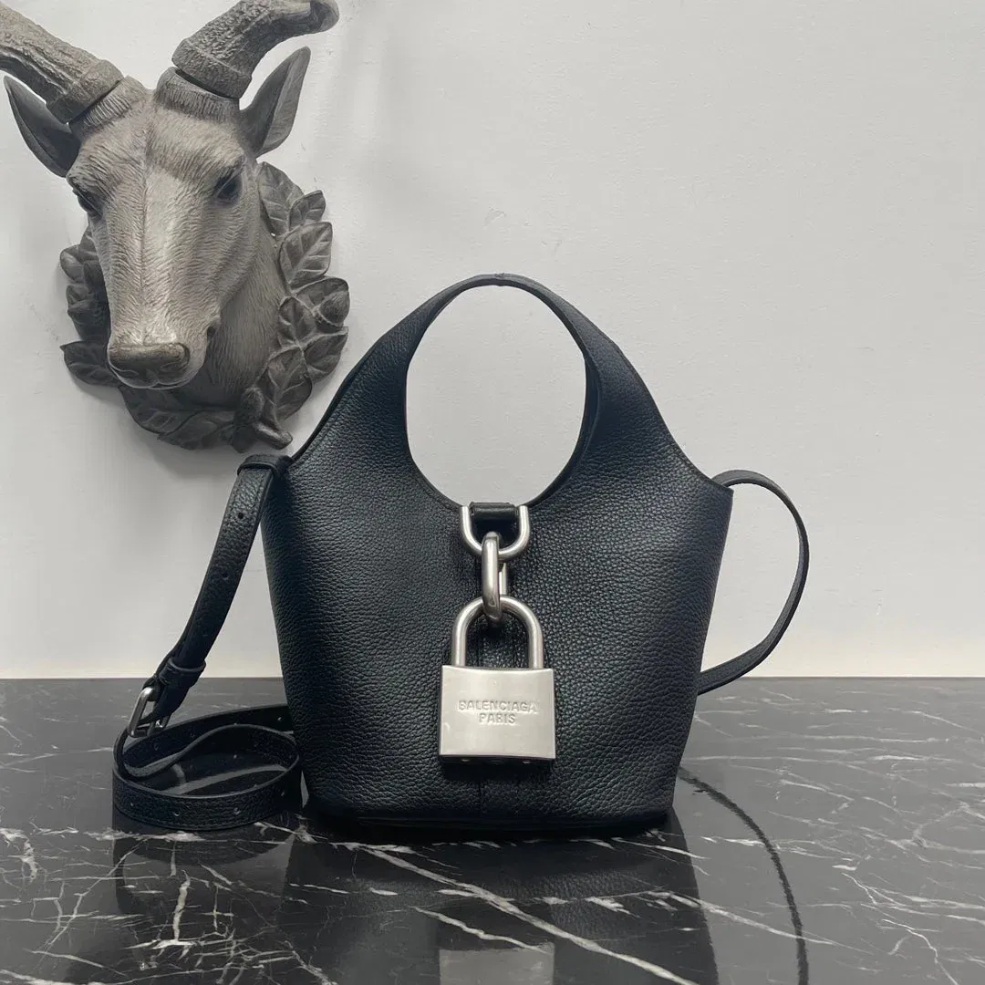 Luxury Bags Elite Carryalls