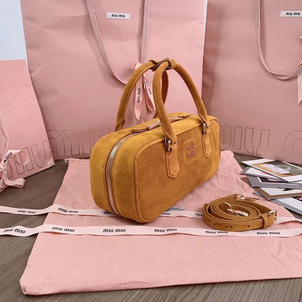 Luxury Bags Miun Miun Luxury Bag --122295 — image 2