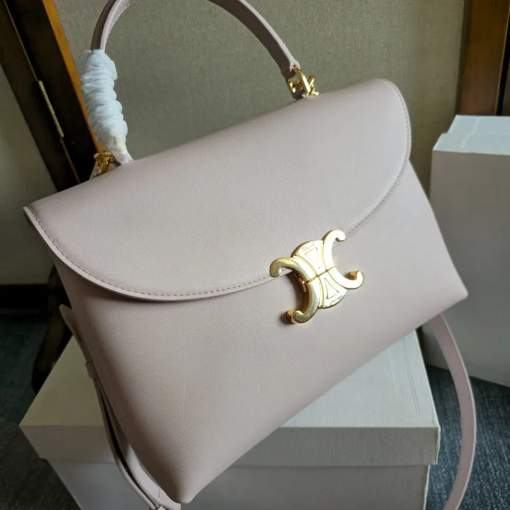 Luxury Bags Celine Luxury Bag --112402 — image 5