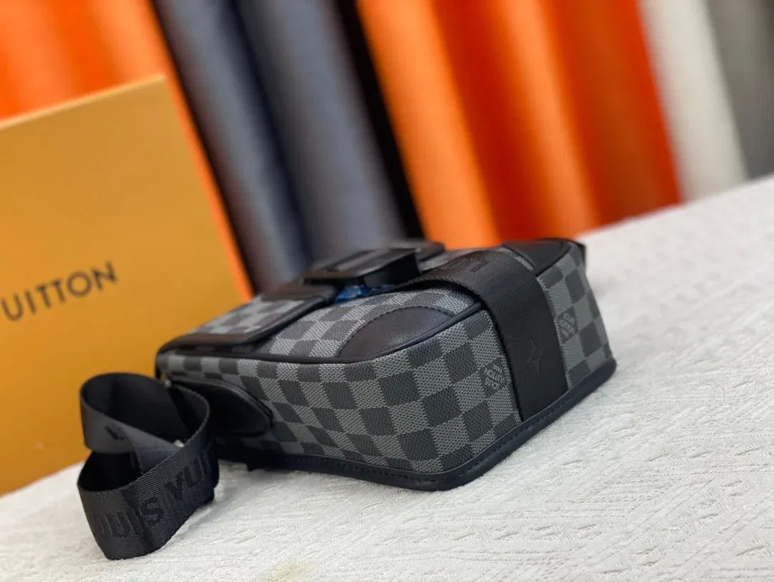 Luxury Bags Elite Carryalls — image 3