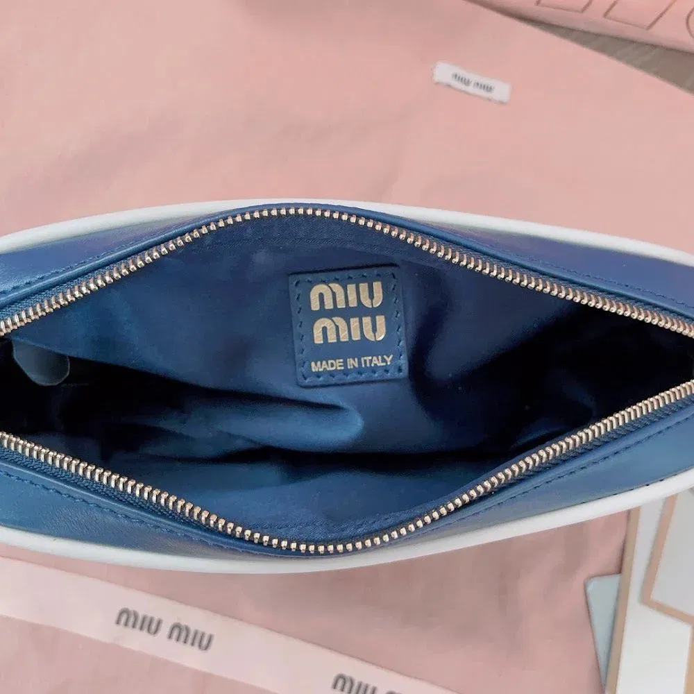 Luxury Bags Miun Miun Luxury Bag --122610 — image 9