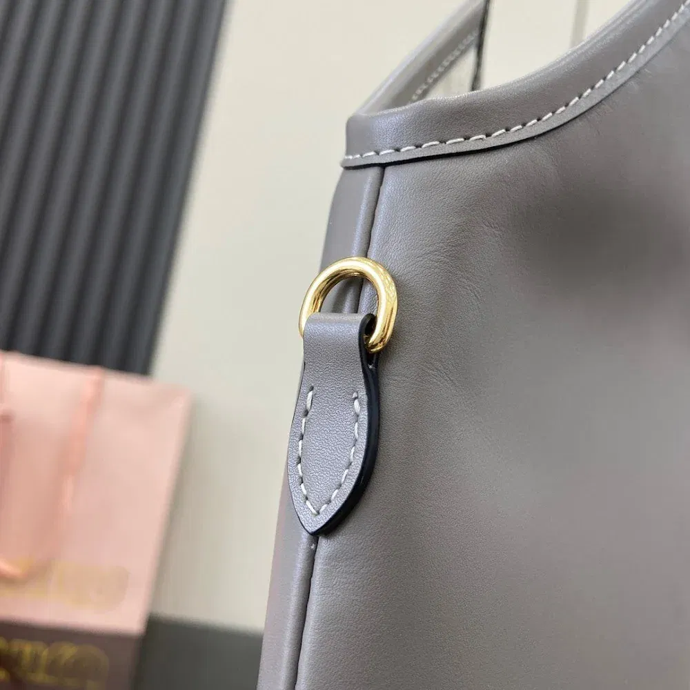Luxury Bags Miun Miun Luxury Bag --122225 — image 4