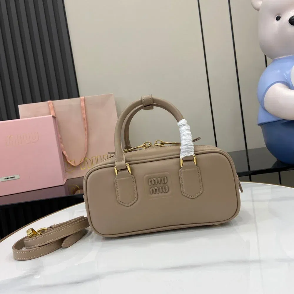 Luxury Bags Miun Miun Luxury Bag --122190