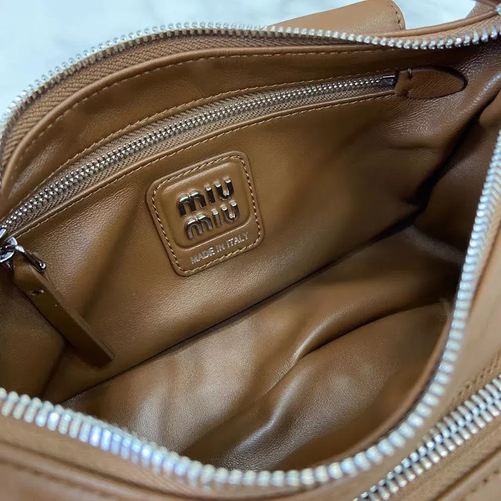 Luxury Bags Miun Miun Luxury Bag --122368 — image 8