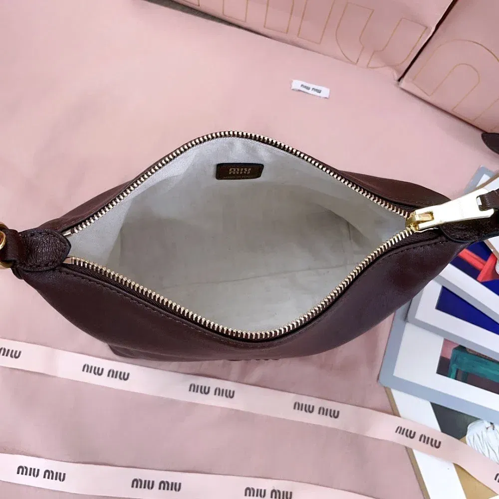 Luxury Bags Miun Miun Luxury Bag --122242 — image 9