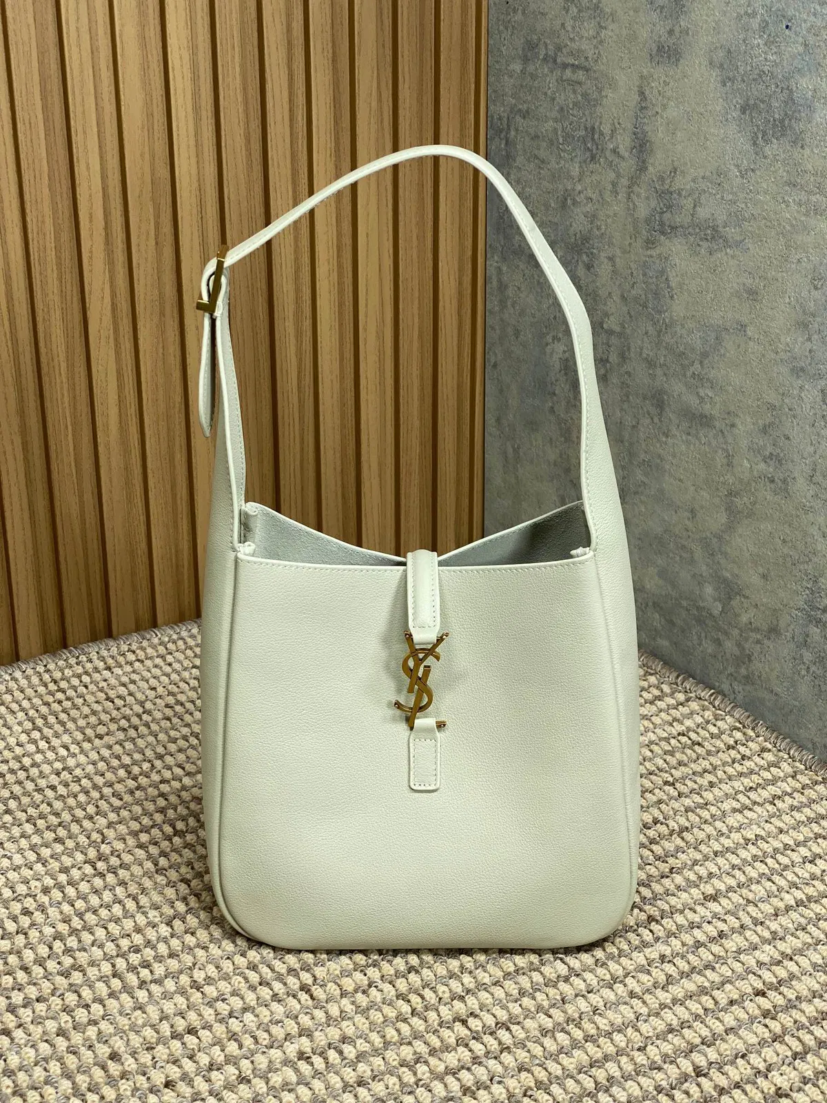 Luxury Bags - DESIGNER BAGS FOR WOMEN - AFFORDABLE LUXURY BAGS - 15295