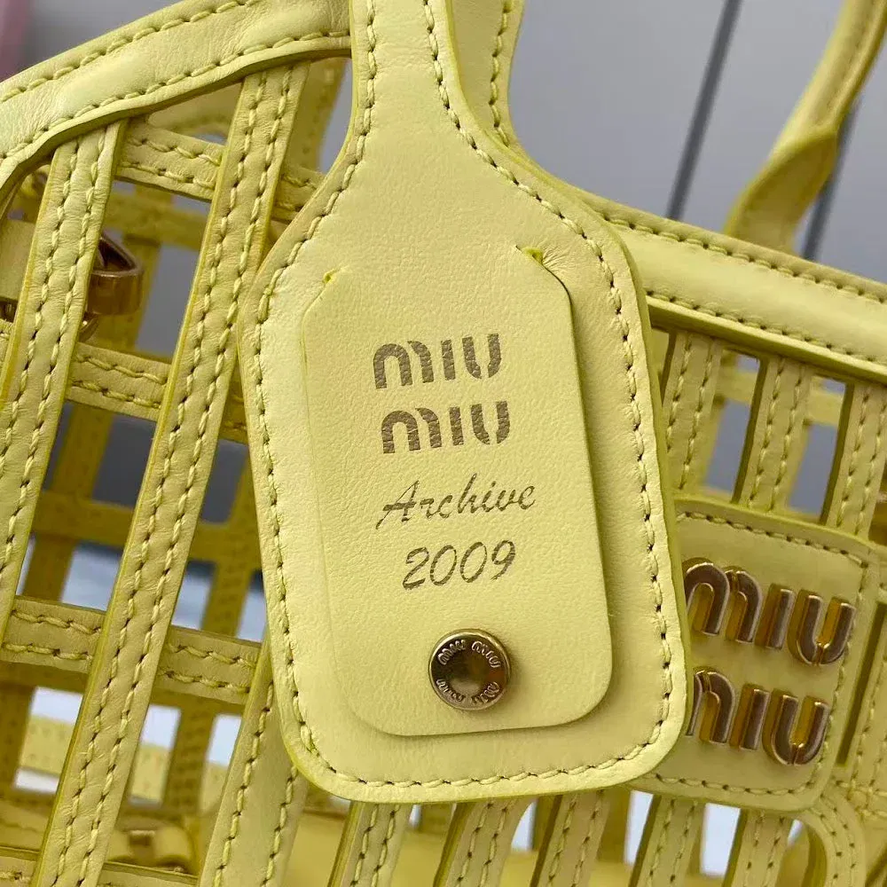 Luxury Bags Miun Miun Luxury Bag --122267 — image 2