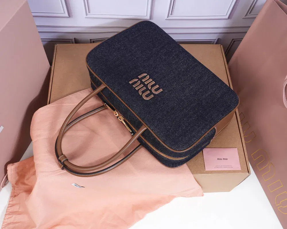 Luxury Bags Miun Miun Luxury Bag --122518 — image 6