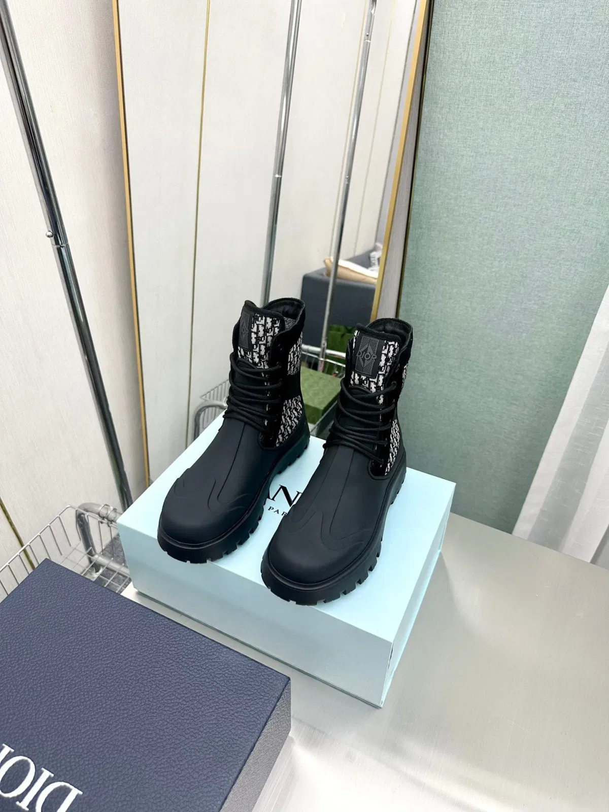 Luxury Bags DD GARDEN LACE UP BOOT BLACK 3BO315ZYH H961 — image 9