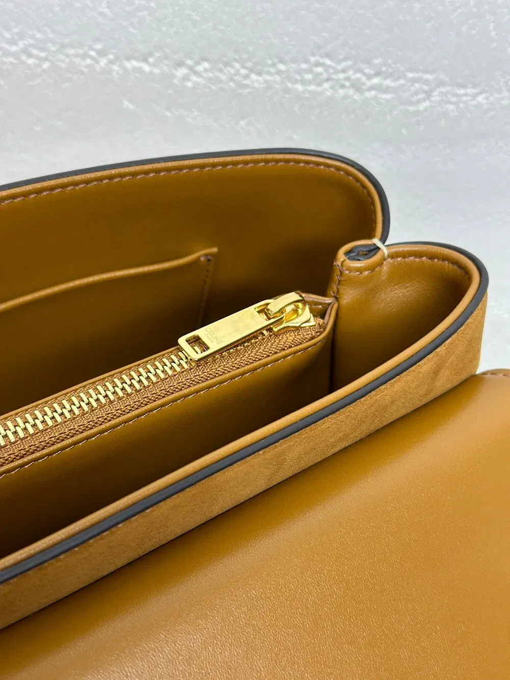 Luxury Bags Celine Luxury Bag --112337 — image 9