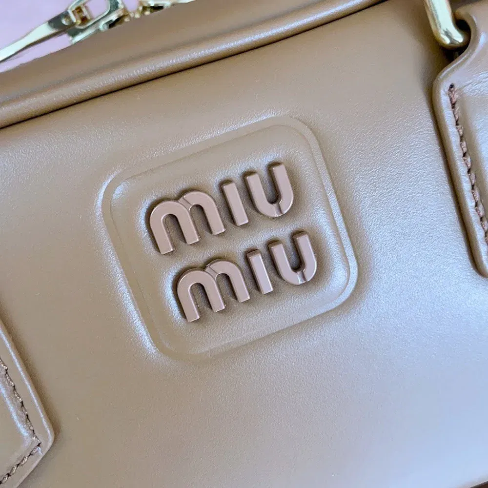 Luxury Bags Miun Miun Luxury Bag --122301 — image 5