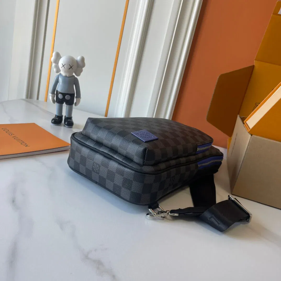 Luxury Bags Elite Carryalls — image 4