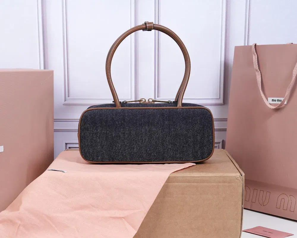 Luxury Bags Miun Miun Luxury Bag --122496 — image 4