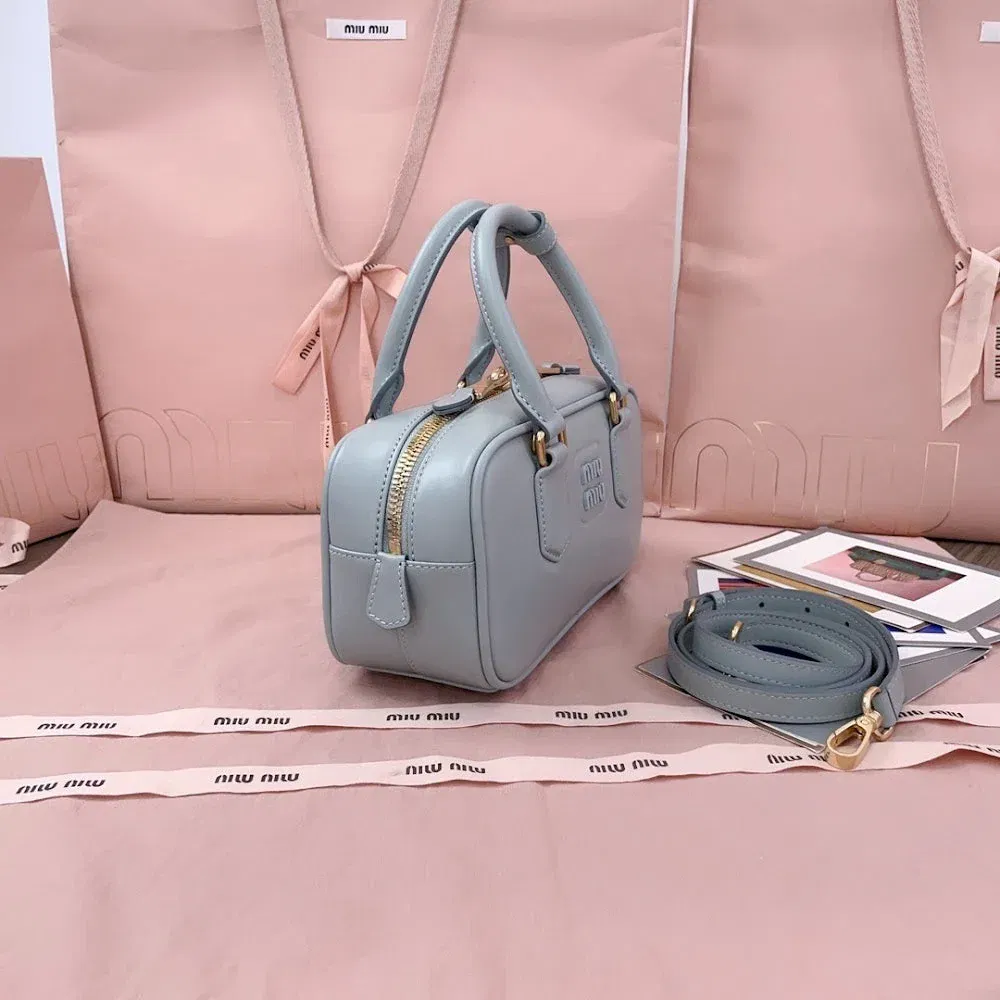 Luxury Bags Miun Miun Luxury Bag --122226 — image 2