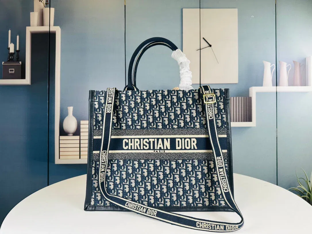 Luxury Bags Elite Carryalls