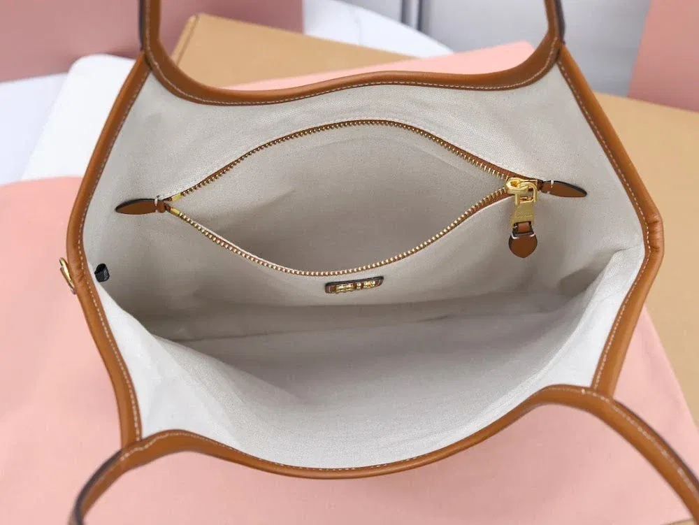 Luxury Bags Miun Miun Luxury Bag --122273 — image 9