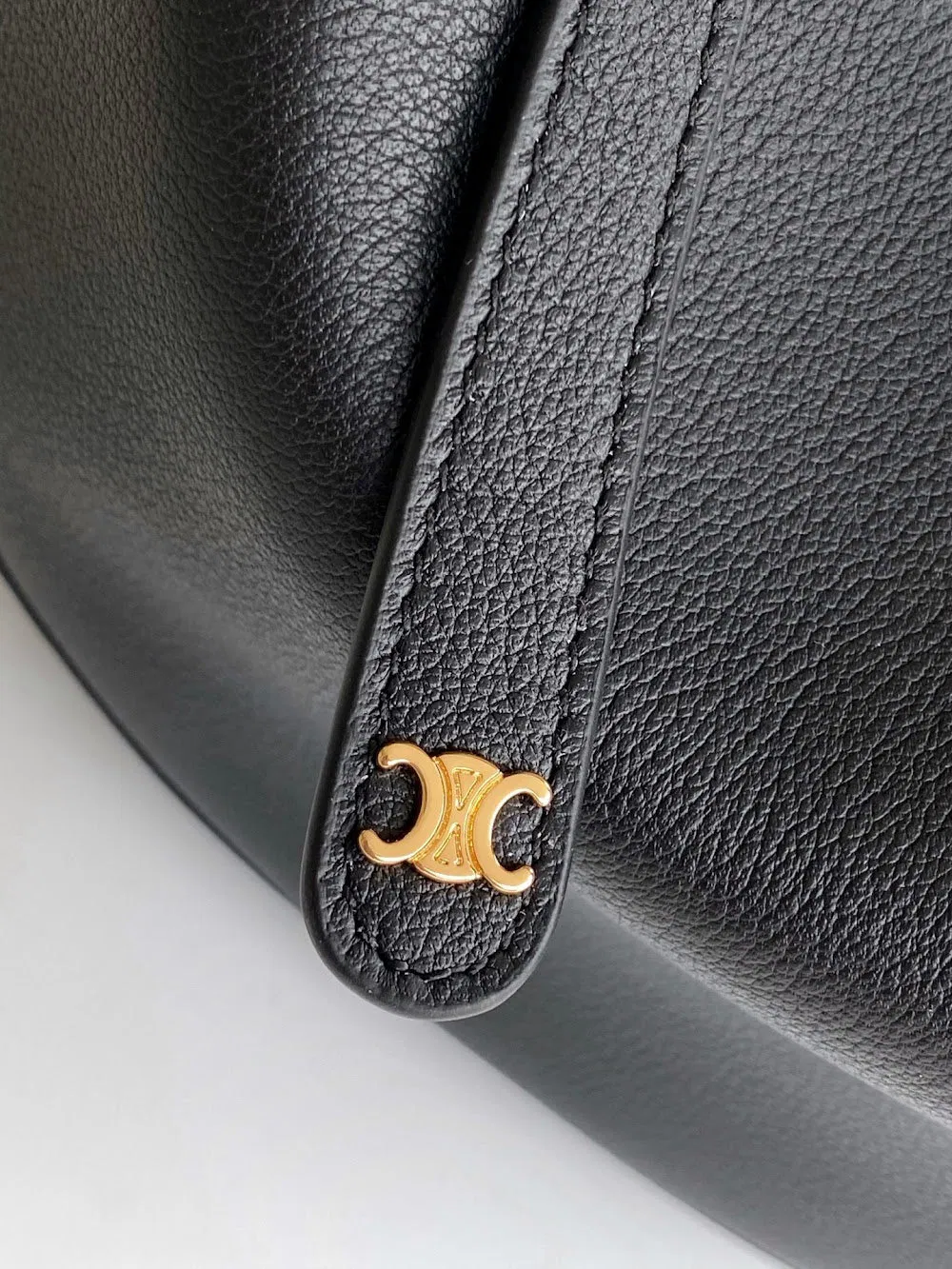 Luxury Bags Celine Luxury Bag --112077 — image 6