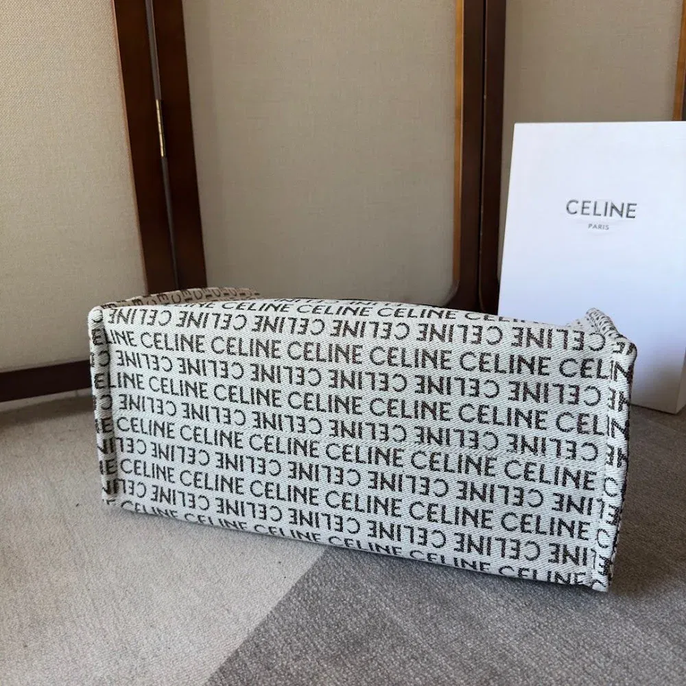 Luxury Bags Celine Luxury Bag --112222 — image 4