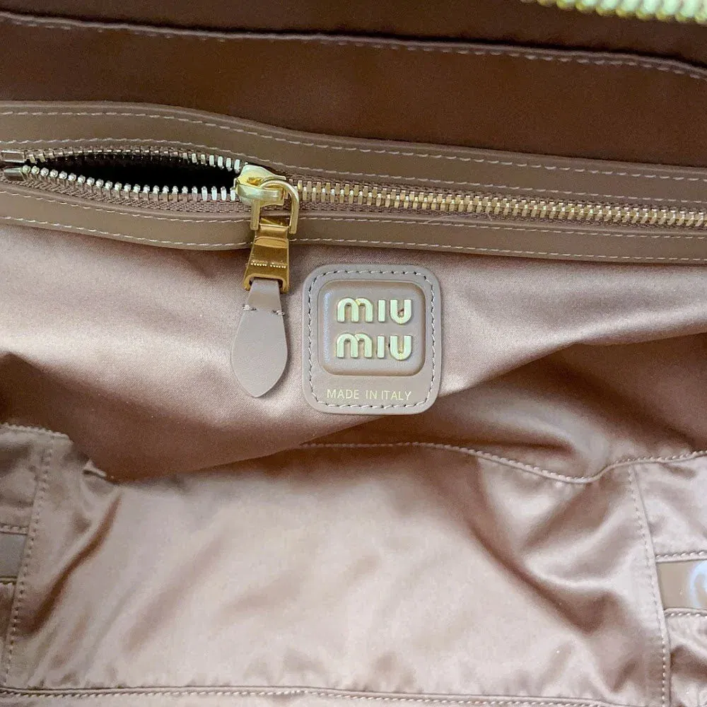 Luxury Bags Miun Miun Luxury Bag --122413 — image 9