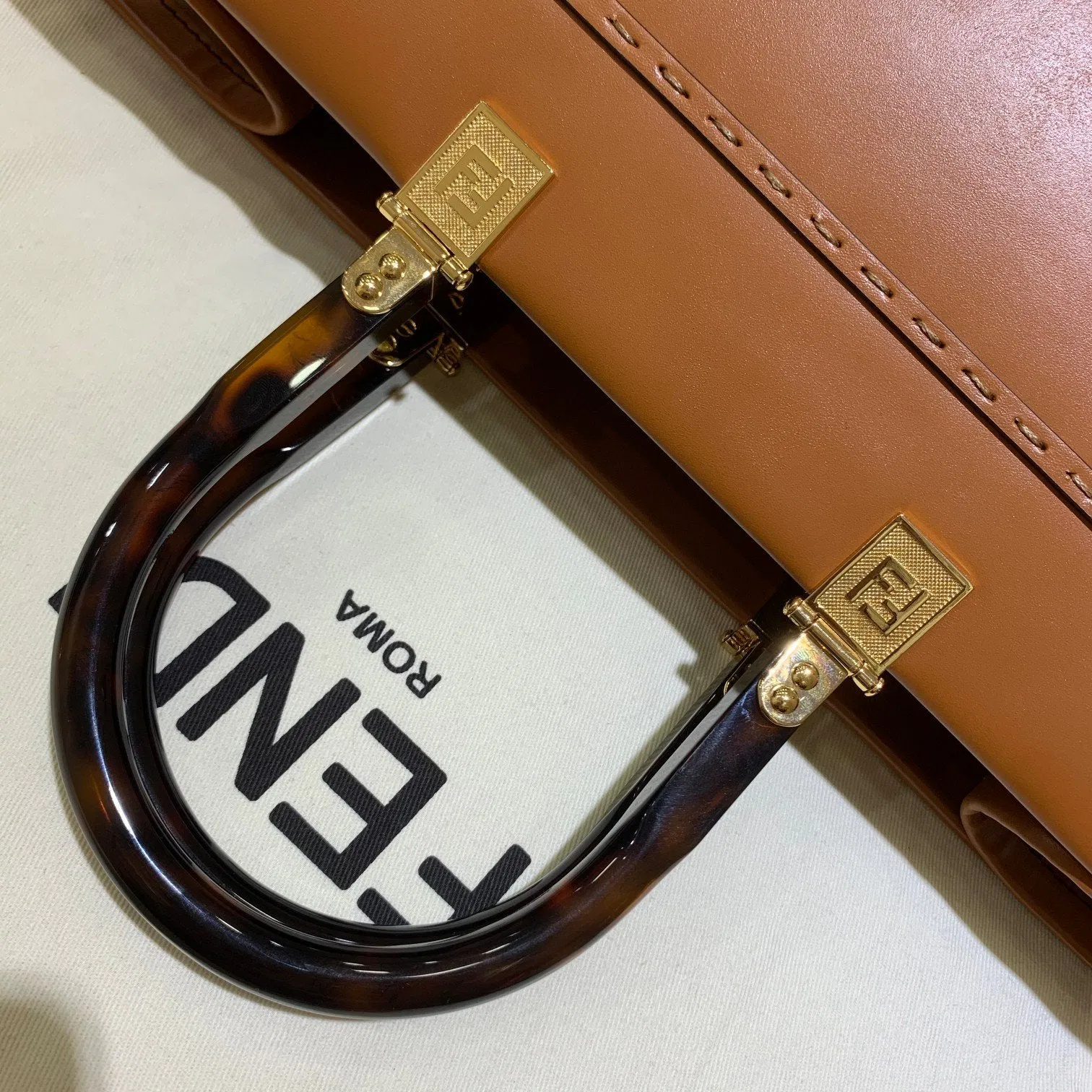 Luxury Bags Elite Carryalls — image 3