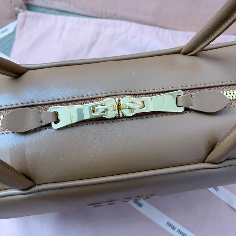 Luxury Bags Miun Miun Luxury Bag --122413 — image 6