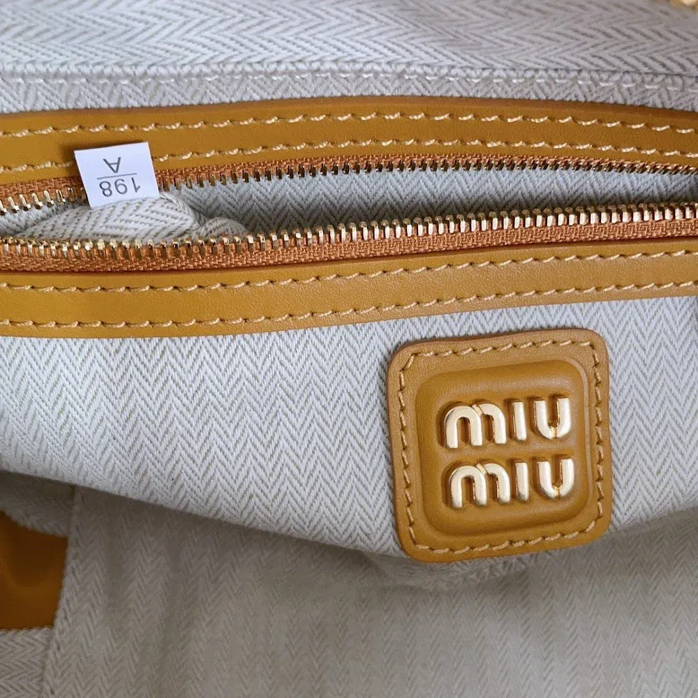 Luxury Bags Miun Miun Luxury Bag --122295 — image 9