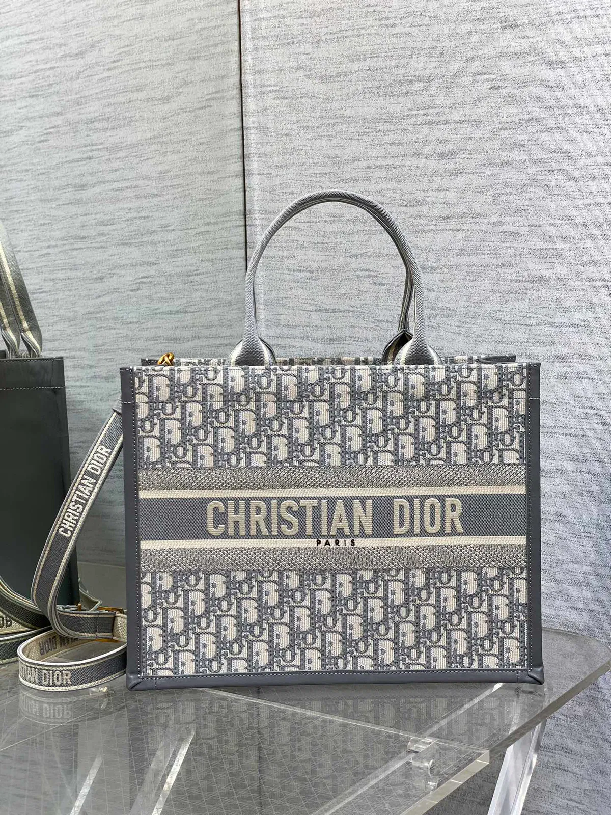 Luxury Bags Elite Carryalls