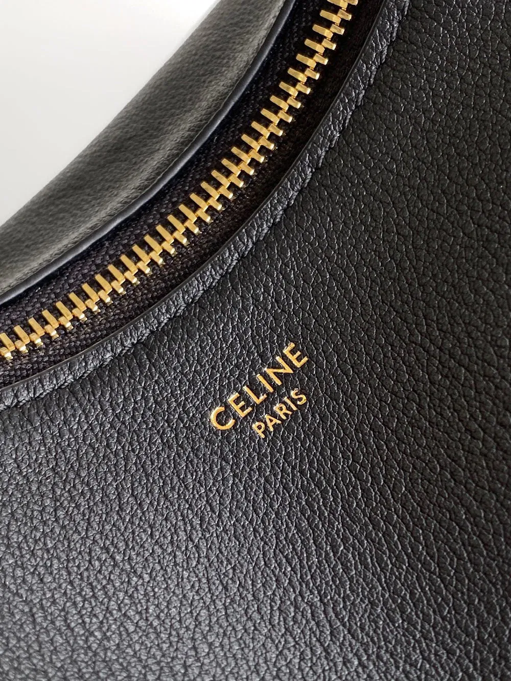 Luxury Bags Celine Luxury Bag --112077 — image 5