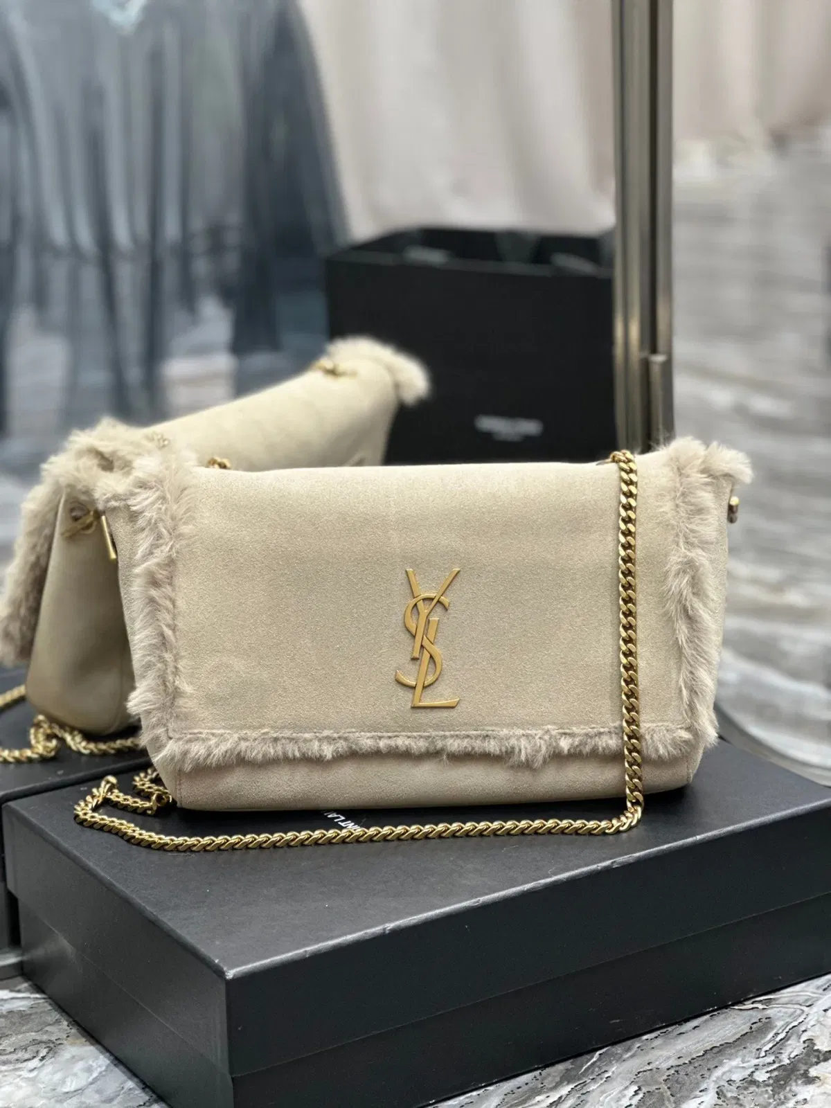 Luxury Bags - DESIGNER BAGS FOR WOMEN - AFFORDABLE LUXURY BAGS - 15171
