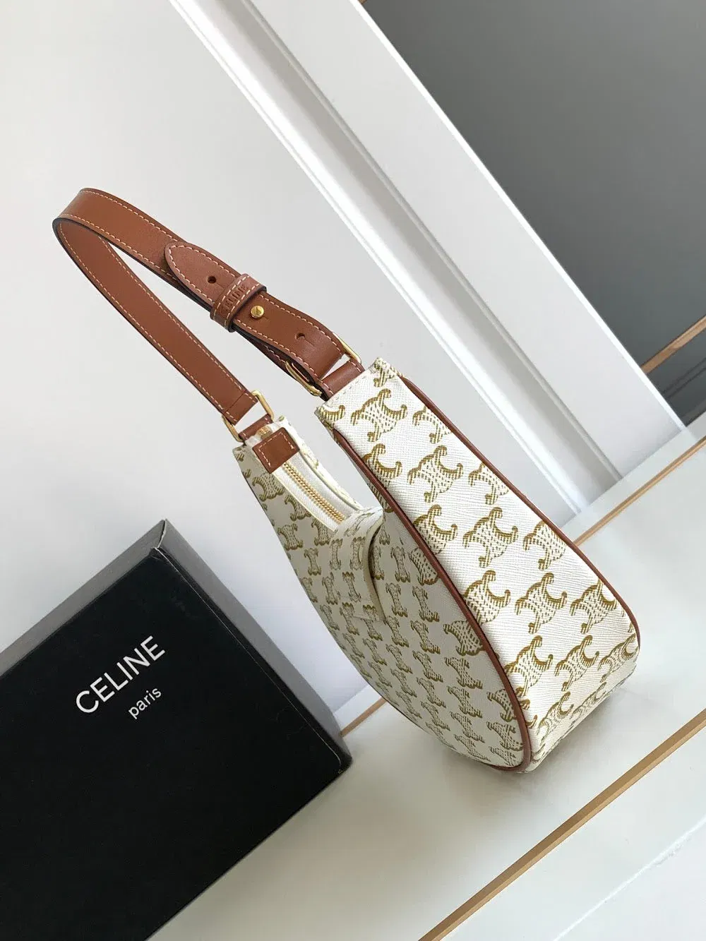 Luxury Bags Celine Luxury Bag --112112 — image 2