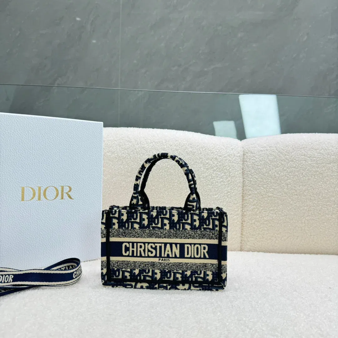 Luxury Bags Elite Carryalls