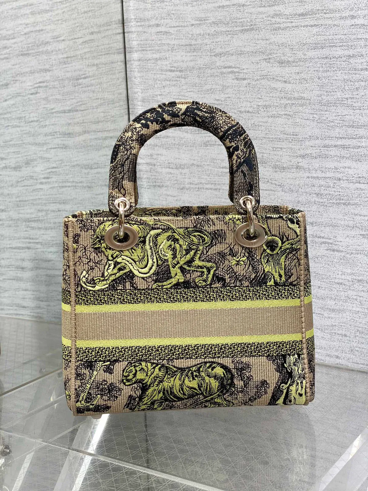 Luxury Bags Elite Carryalls — image 2