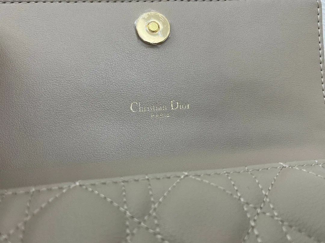 Luxury Bags - Premium Luxury Goods and Accessories - AFFORDABLE LUXURY BAGS - 18889