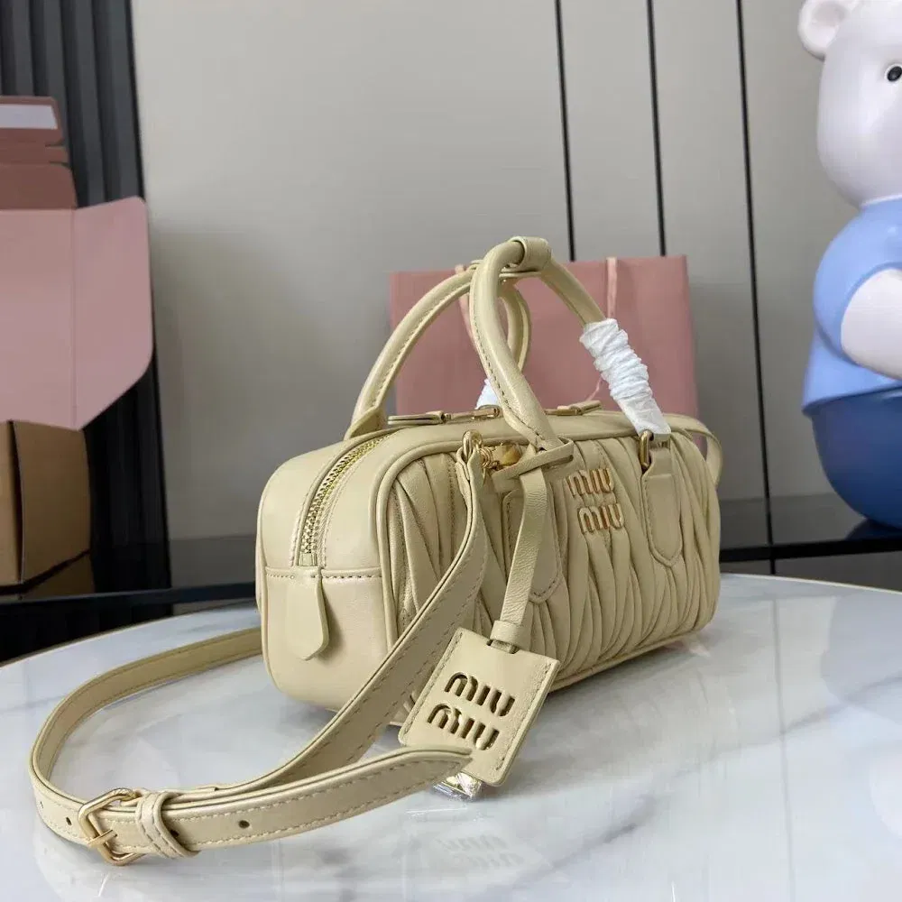 Luxury Bags Miun Miun Luxury Bag --122182 — image 5